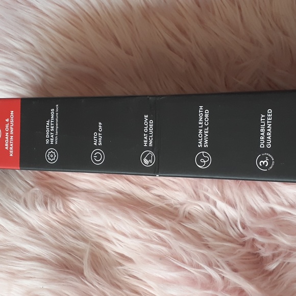 Brand New REMINGTON SHINE THERAPY TAPERED WAND- 1-1/2" - Picture 4 of 4